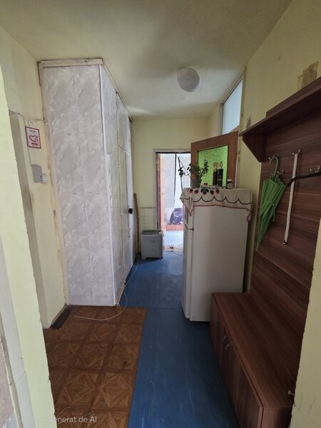 Piata Berceni, 2 camere decomandat,
