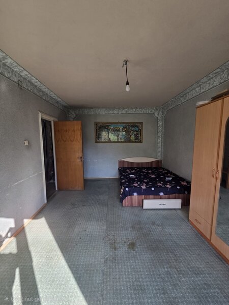 Piata Berceni, 2 camere decomandat,