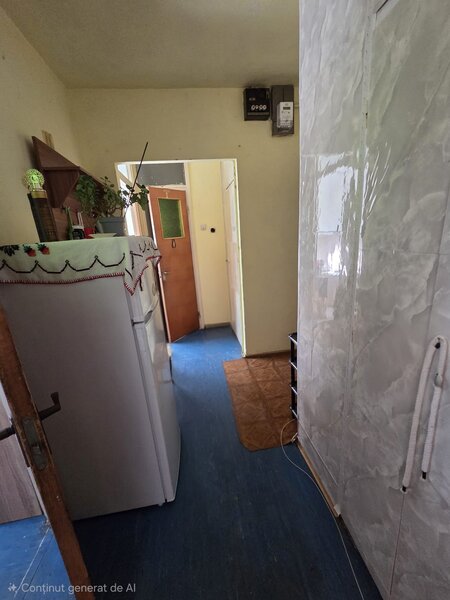 Piata Berceni, 2 camere decomandat,